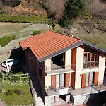 Ai Mughetti Apartment
