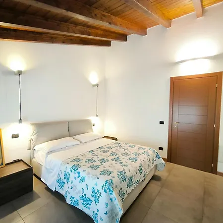 아파트 Ai Mughetti