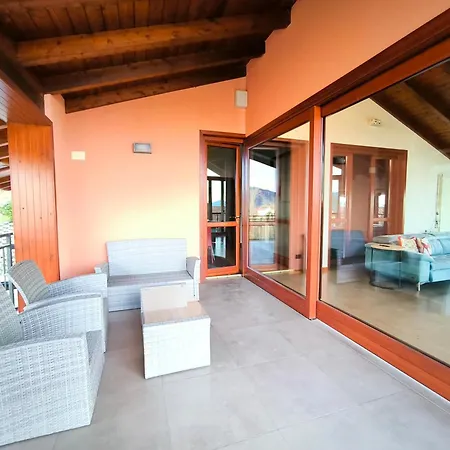 아파트 Ai Mughetti